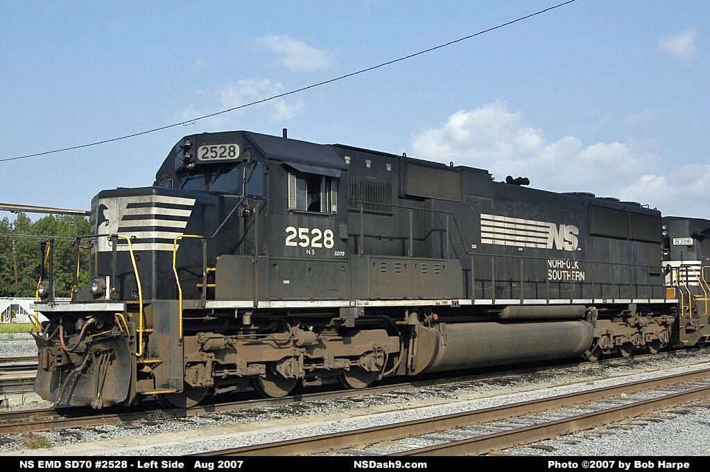 NS2528bh1.jpg